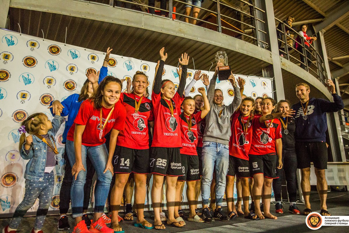Молодёжка женской команды ЗВЕЗДА завоевывает свои первые медали